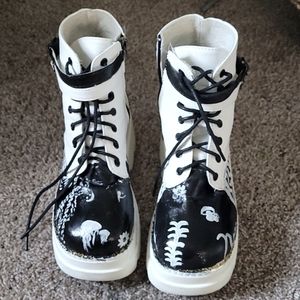 Painted platform boots